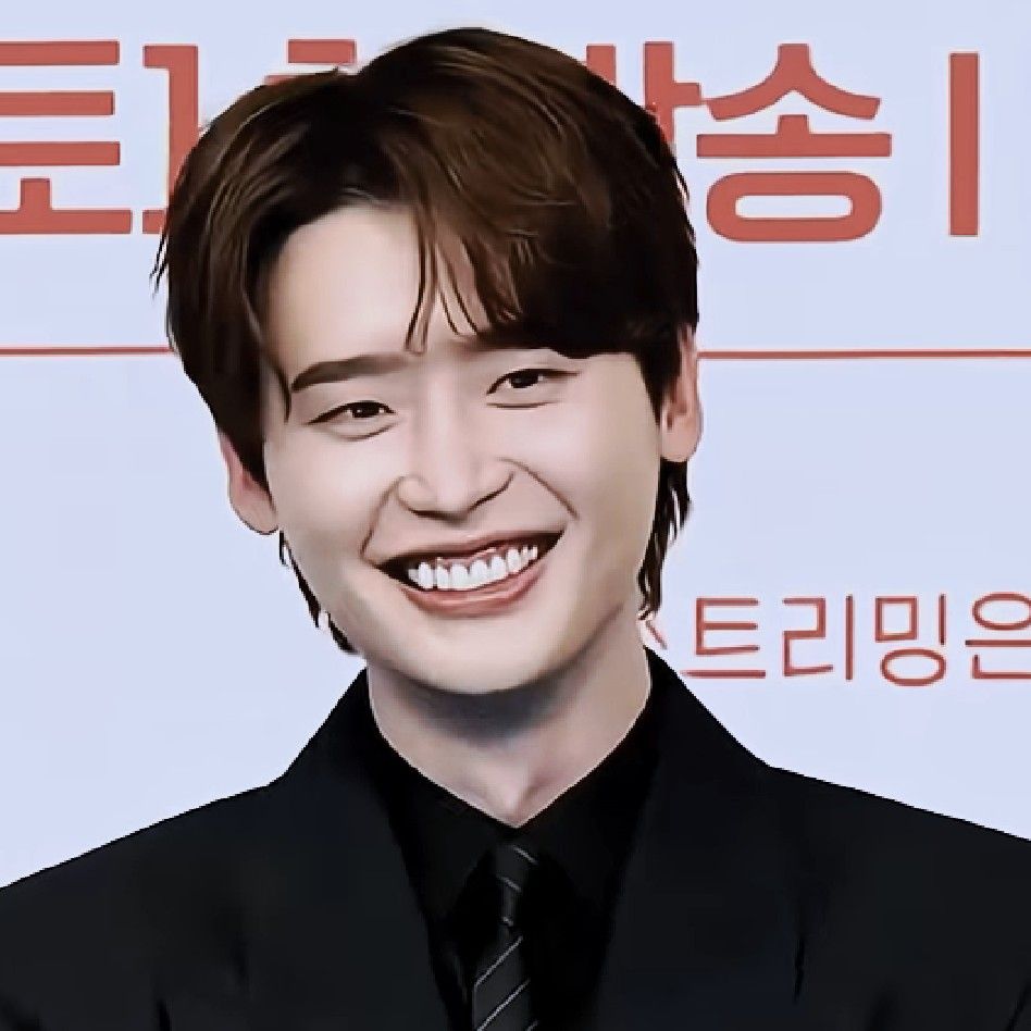 今日最も話題のセレブコミュニティフィード