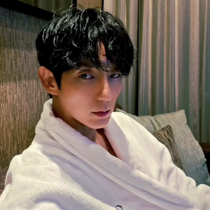 이준기 최근 활동샷