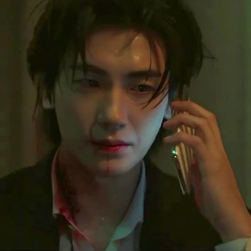 Recent activity shot of Park Hyungsik