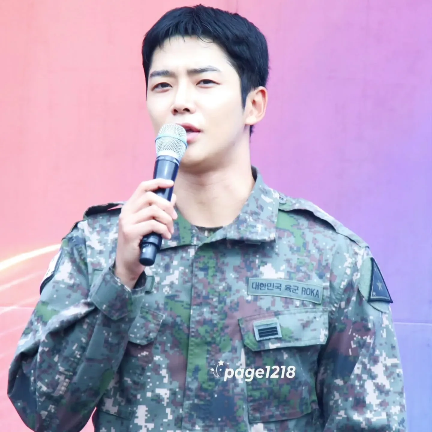 Cuplikan di balik layar dari Rowoon