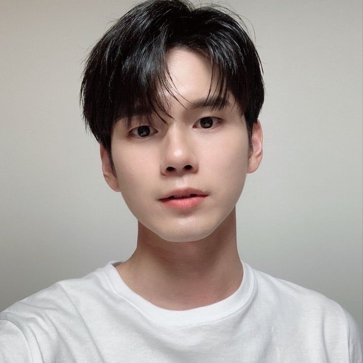 Momen yang diabadikan oleh penggemar Ong Seongwu
