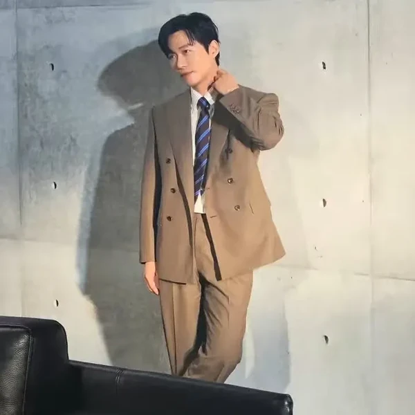 Representative photo of Namkoong Min showing their charm