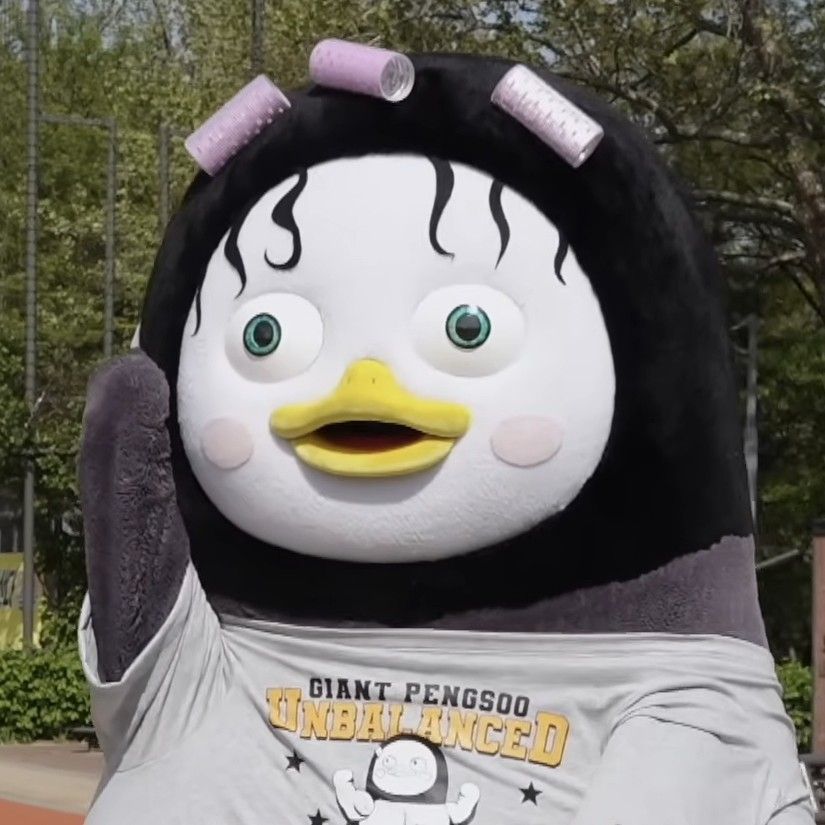 ペンスの最新写真