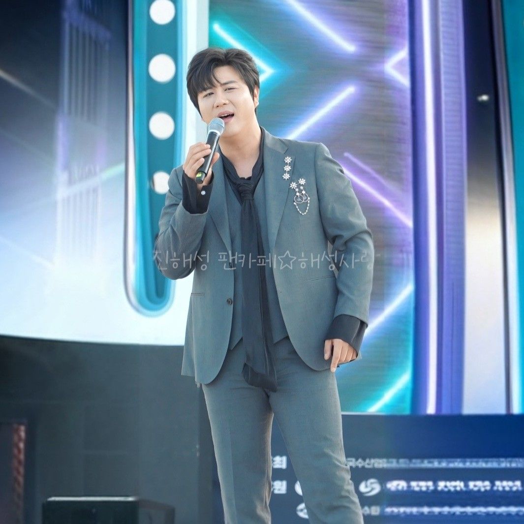 Latest photo of Jin Haesung