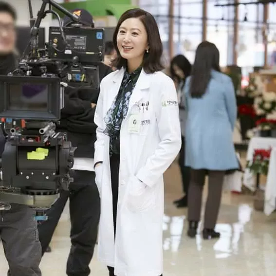 A moment captured by a fan of Kim Heeae