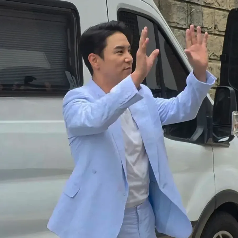 Foto kegiatan terbaru dari Jang Minho