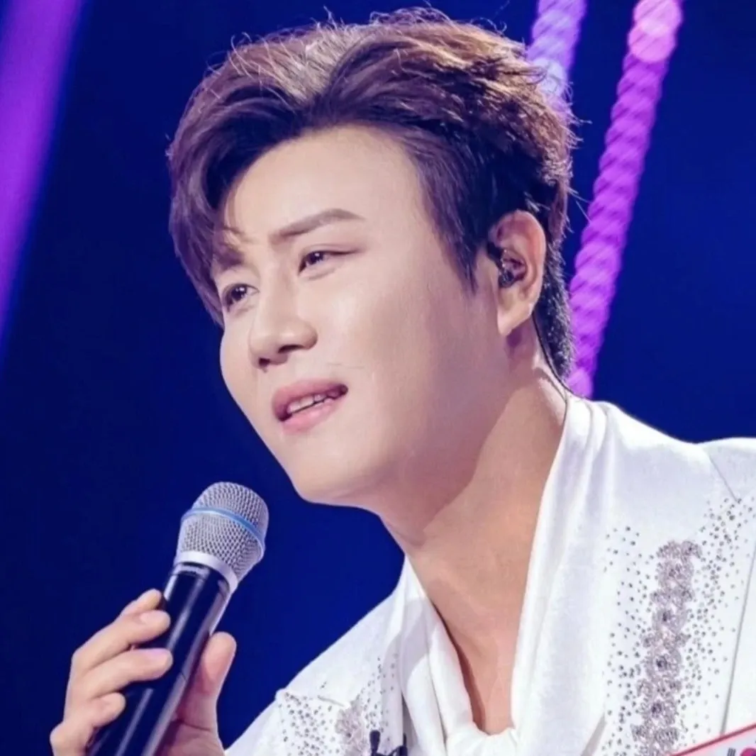 Behind-the-scenes cut of Jin Haesung