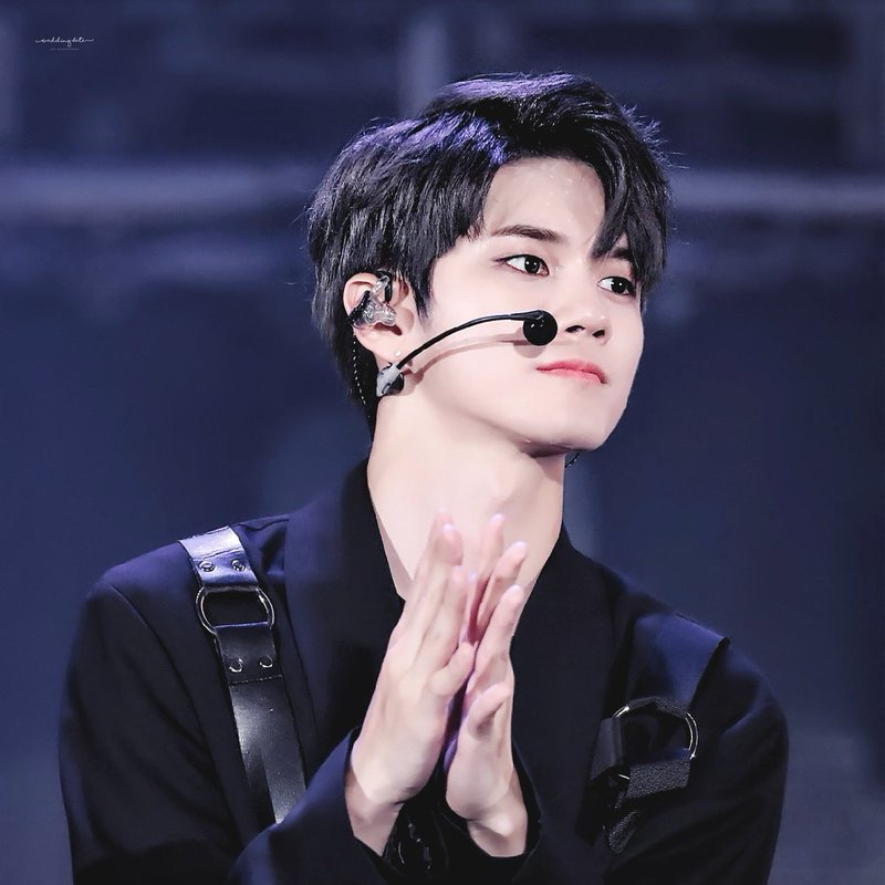 Foto terbaru dari Ong Seongwu