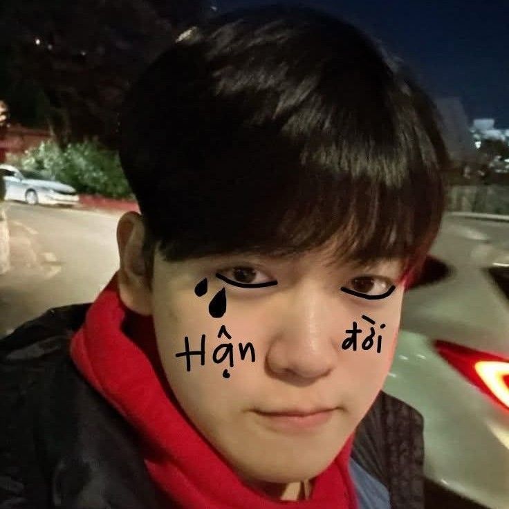 Behind-the-scenes cut of Gumayusi