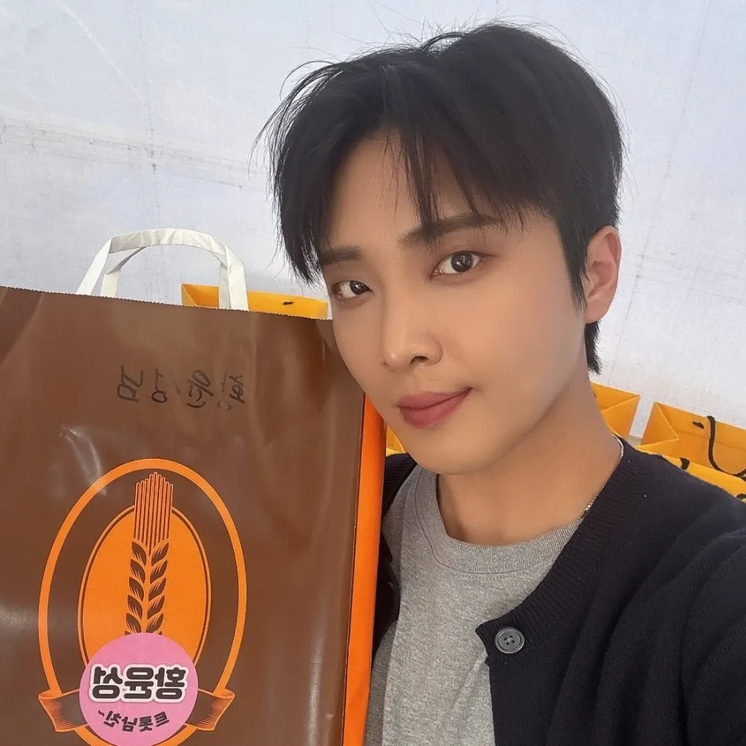 Latest photo of Hwang Yunsung
