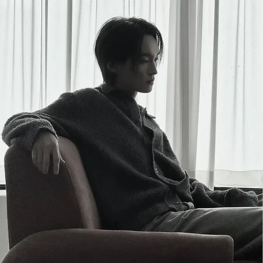 Behind-the-scenes cut of Choi Hojong