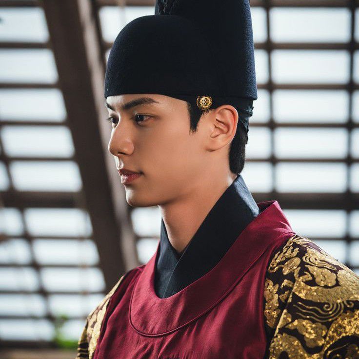 Recent activity shot of Lee Chaemin