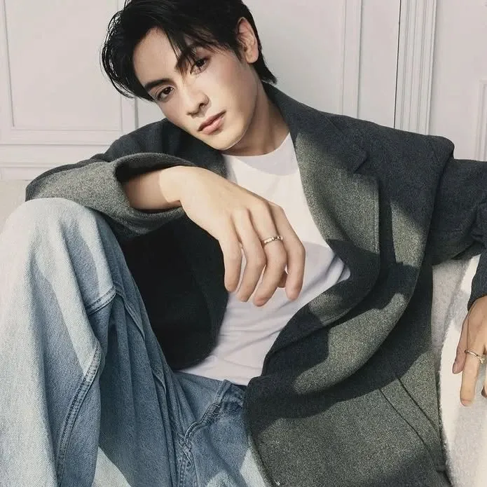 Behind-the-scenes cut of Joong Archen Aydin