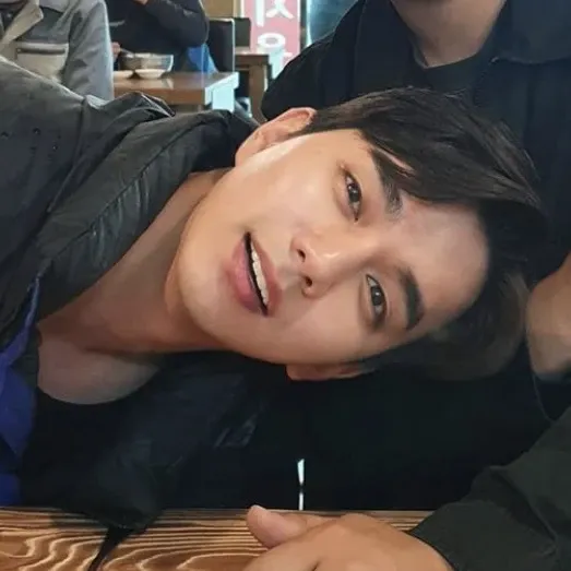 Recent activity shot of Yoo Seungho