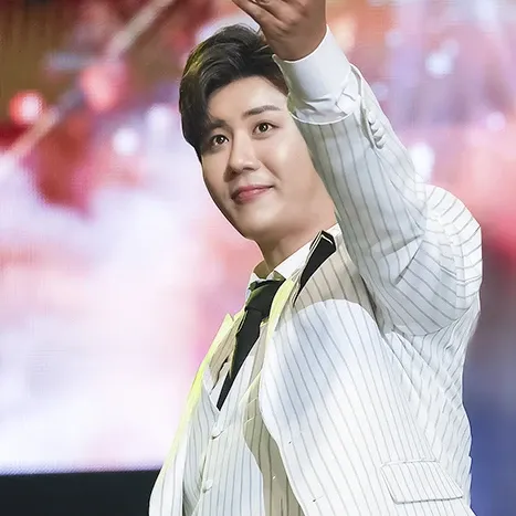 Behind-the-scenes cut of Jin Haesung