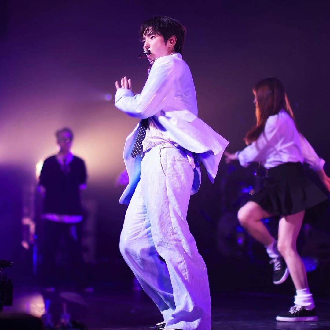 Cuplikan di balik layar dari Lee Joongi