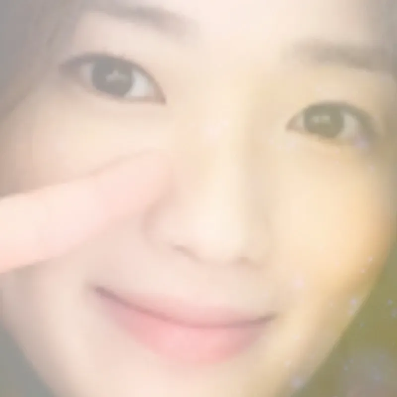Latest photo of Kim Hyeyoon