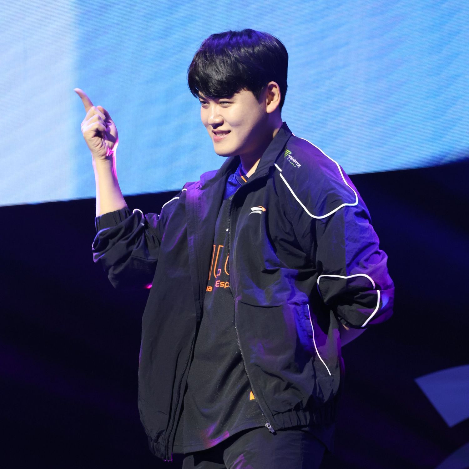 Behind-the-scenes cut of Gumayusi