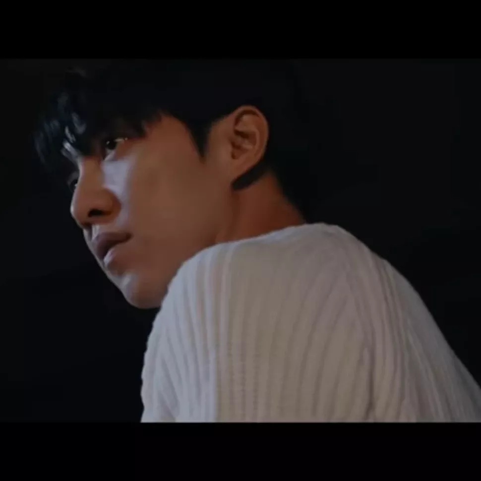 Foto terbaru dari Lee Seunggi