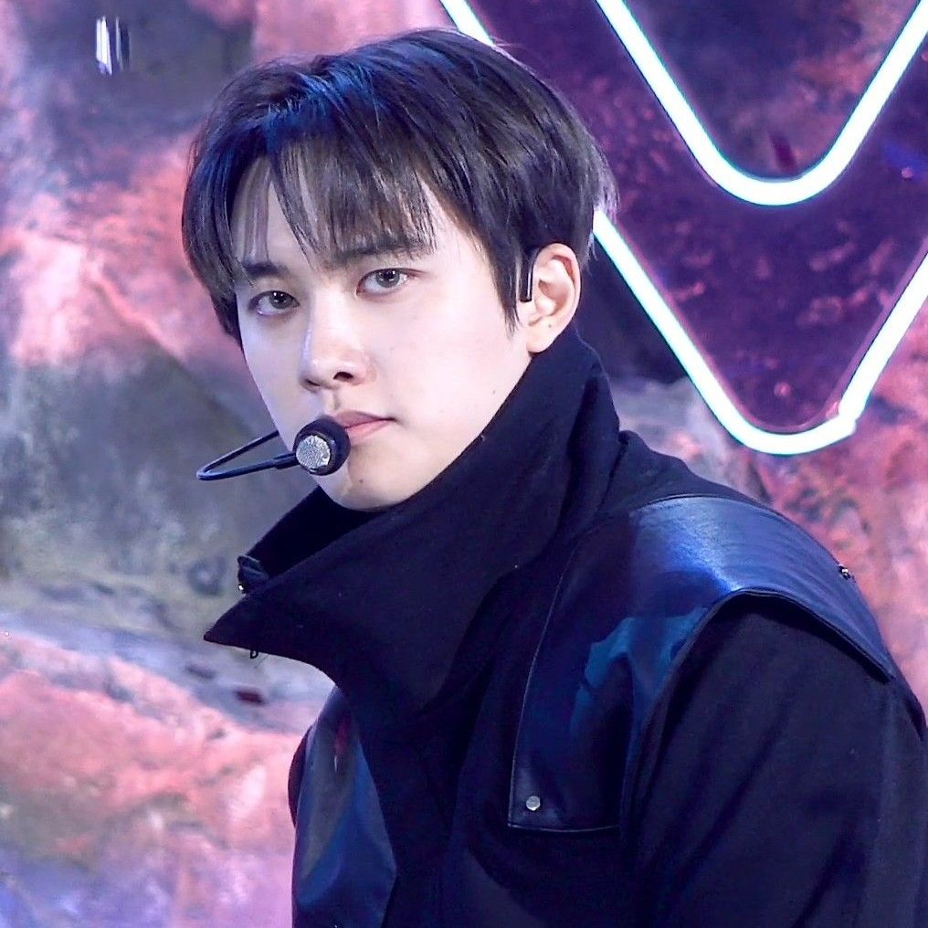 도경수 (디오) 최근 활동샷