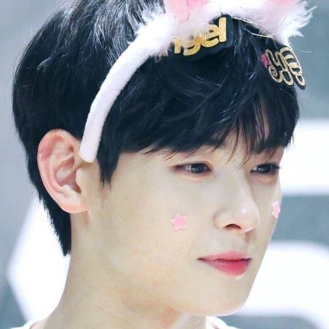 粉丝拍下的车银优瞬间