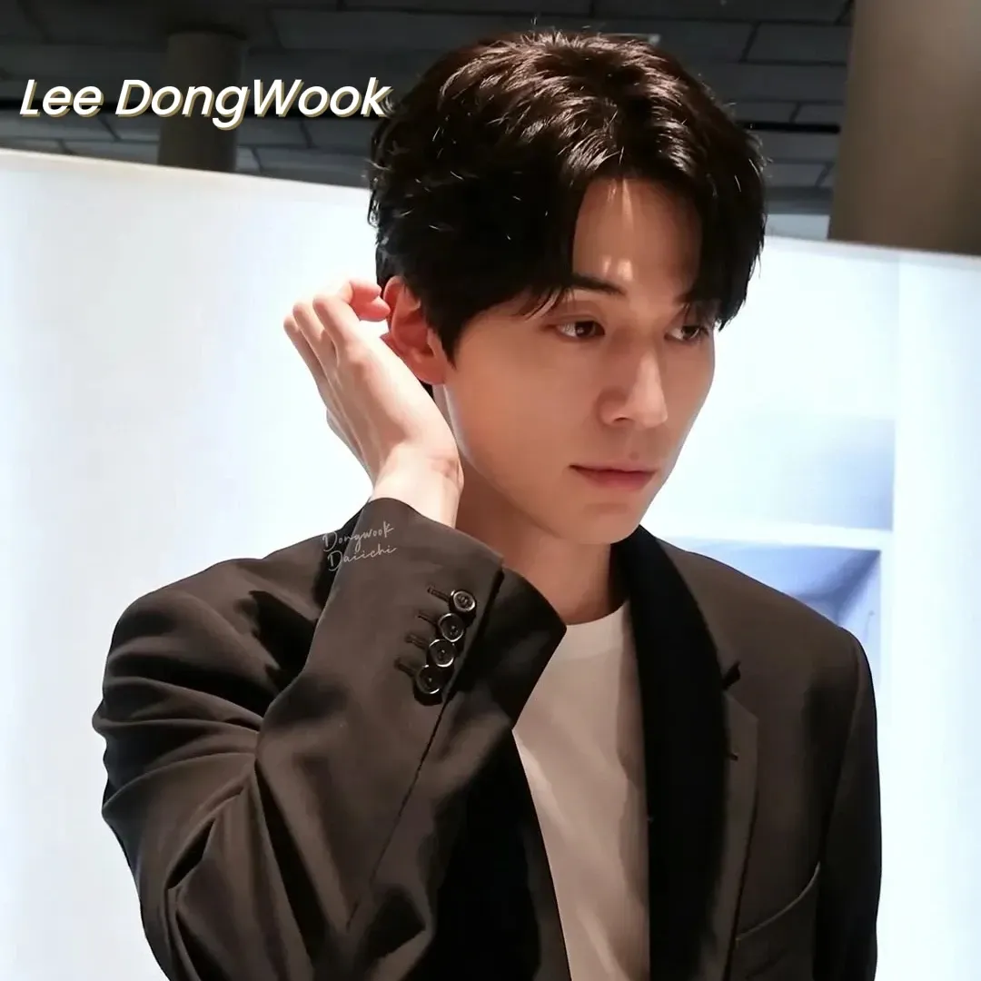 Behind-the-scenes cut of Lee Dongwook