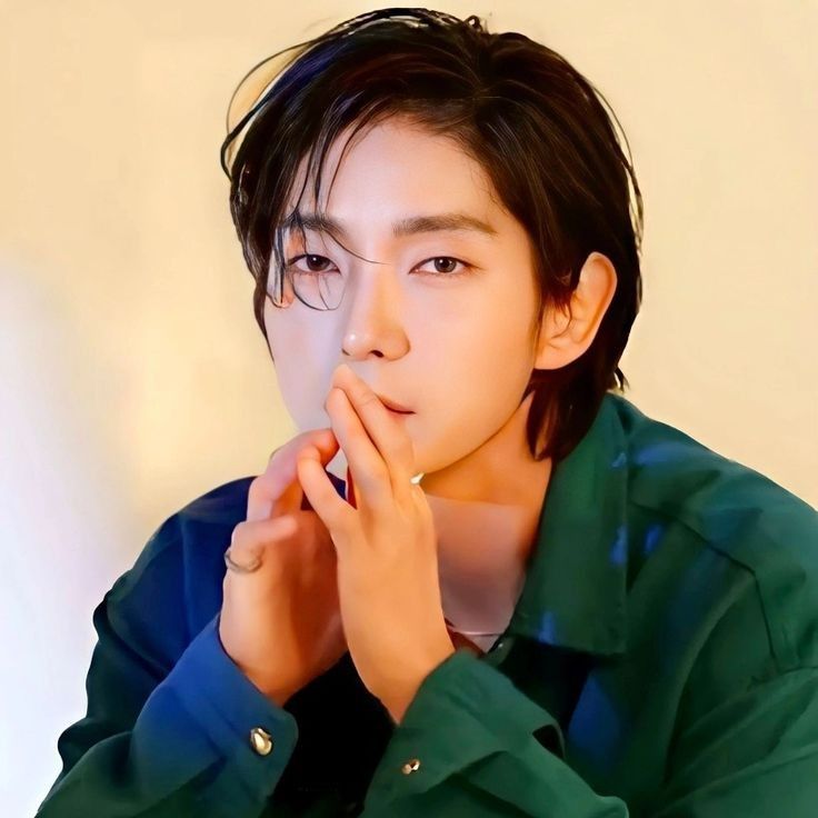 A moment captured by a fan of Lee Joongi