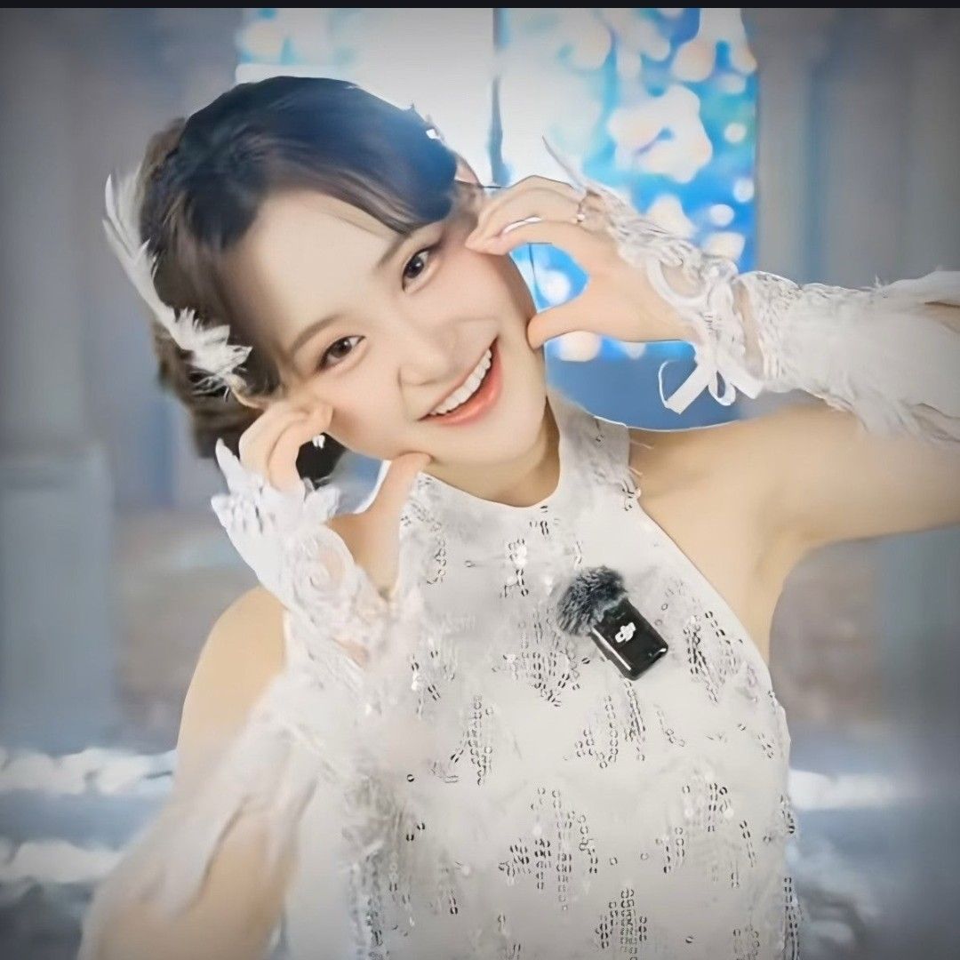 Momen yang diabadikan oleh penggemar Kim Dahyun