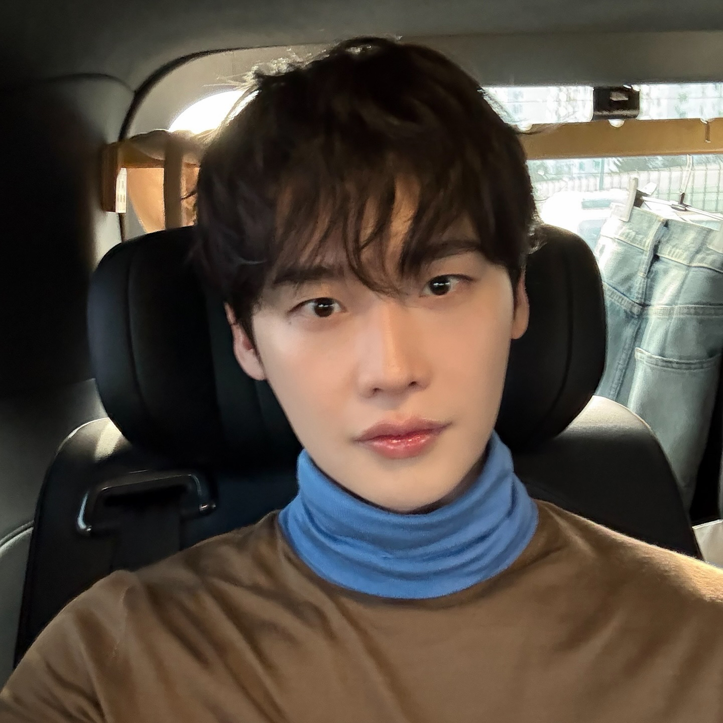 Recent activity shot of Lee Jongsuk