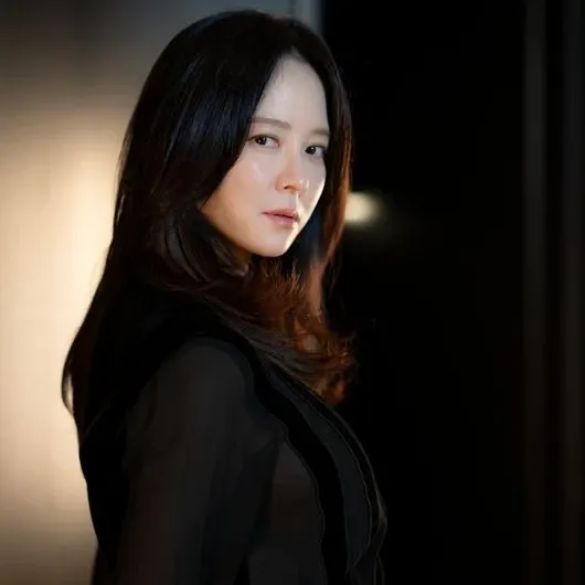 Cuplikan di balik layar dari Song Jihyo