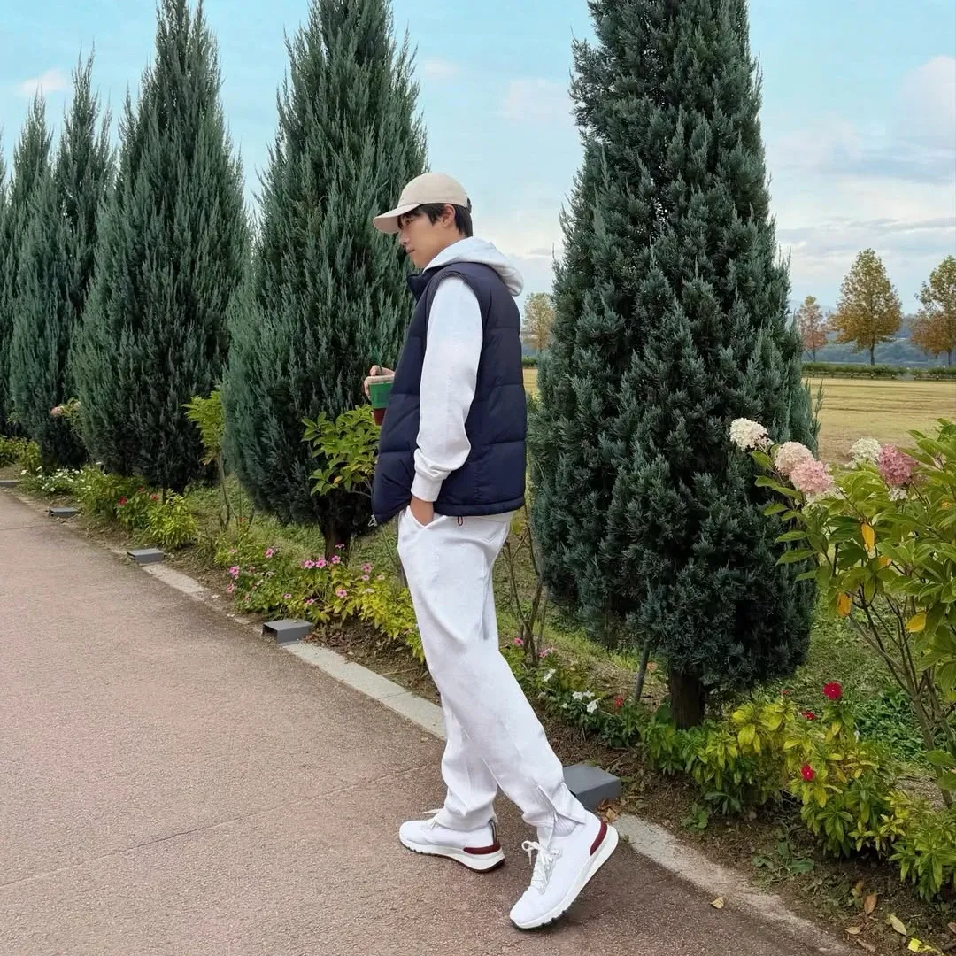 A moment captured by a fan of Woo Dohwan