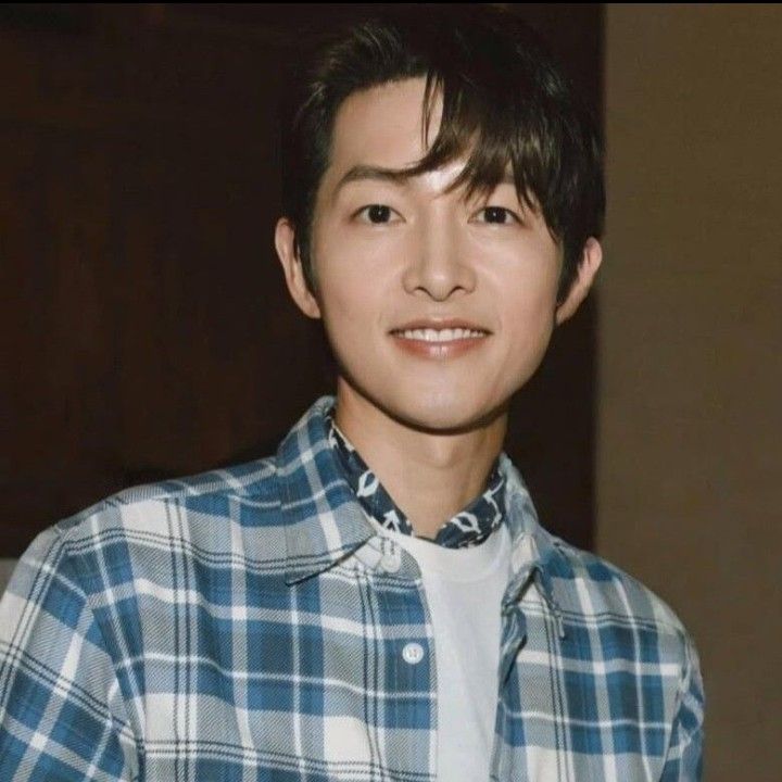 송중기의 최신 사진