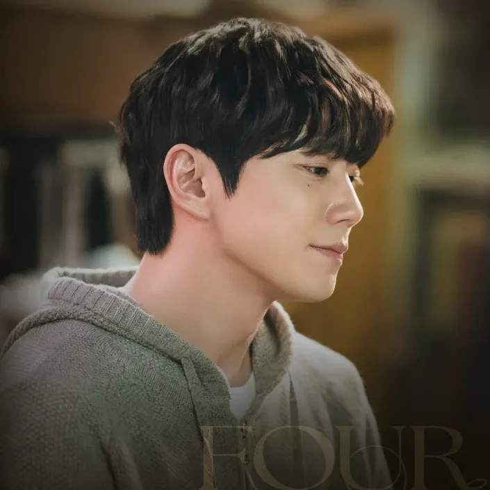 Latest photo of Lee Junyoung