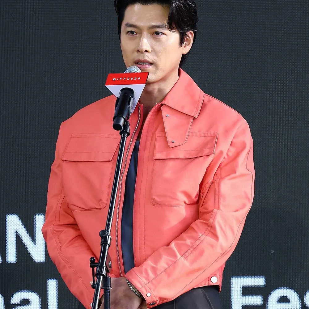 Momen yang diabadikan oleh penggemar Hyun Bin