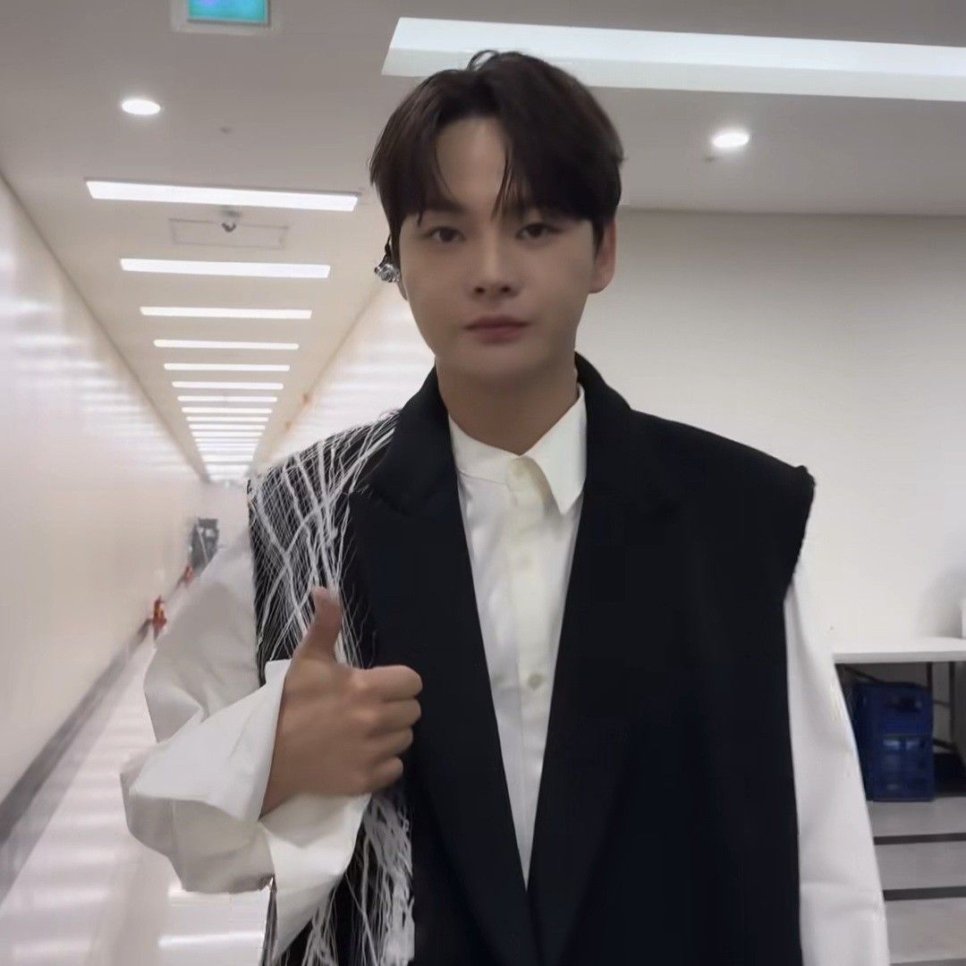 Foto terbaru dari Park Seojin