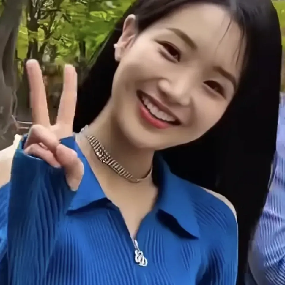 Latest photo of Kim Soyeon (2004)