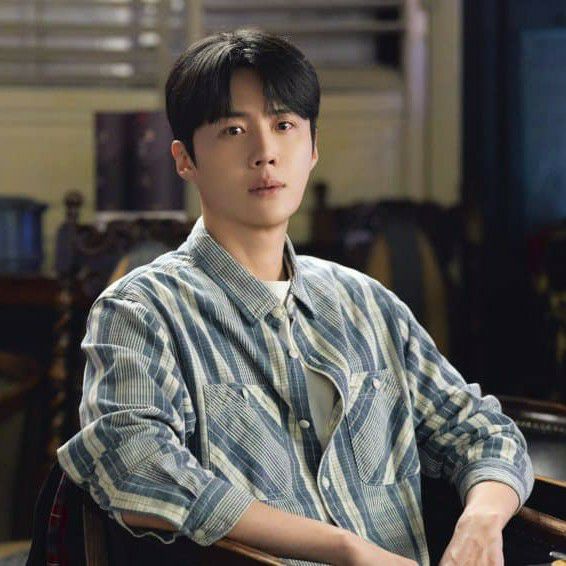 金宣虎的最新照片