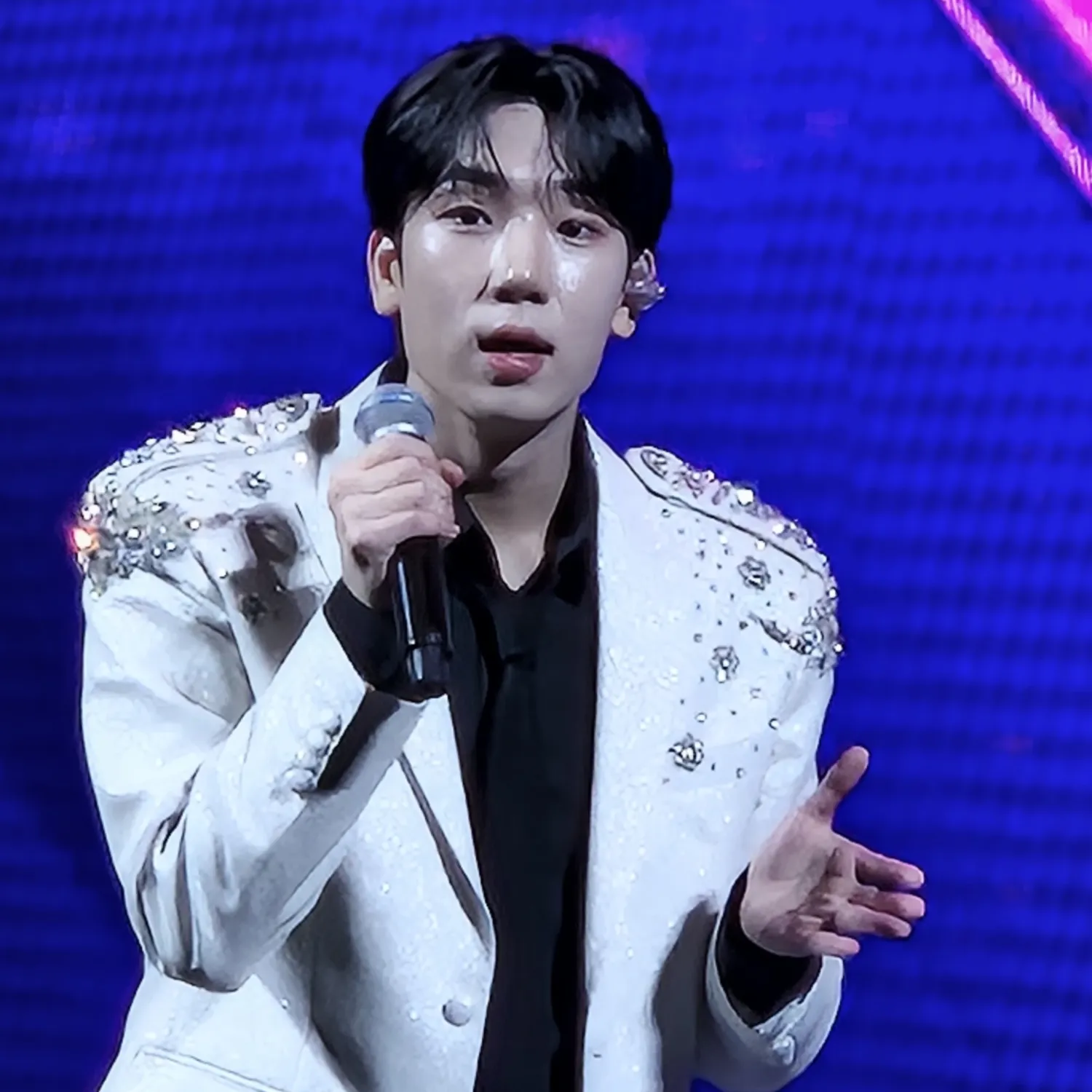 Behind-the-scenes cut of Choi Sooho