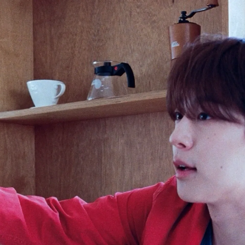 A moment captured by a fan of Bae Inhyuk