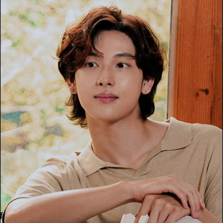 Recent activity shot of Yim Siwan