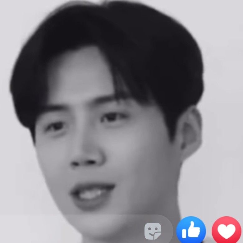 Momen yang diabadikan oleh penggemar Kim Seonho