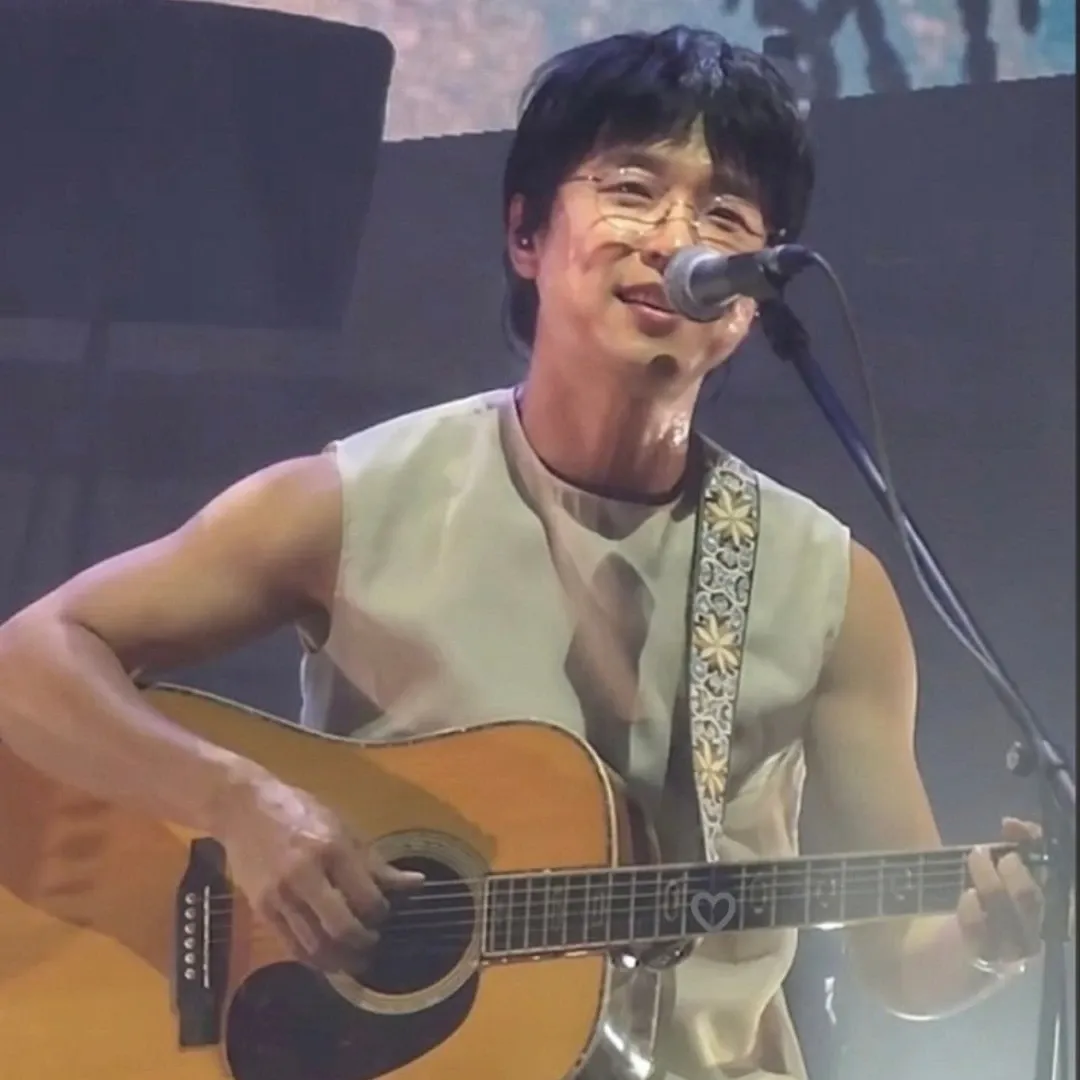 Recent activity shot of Bak Changgeun