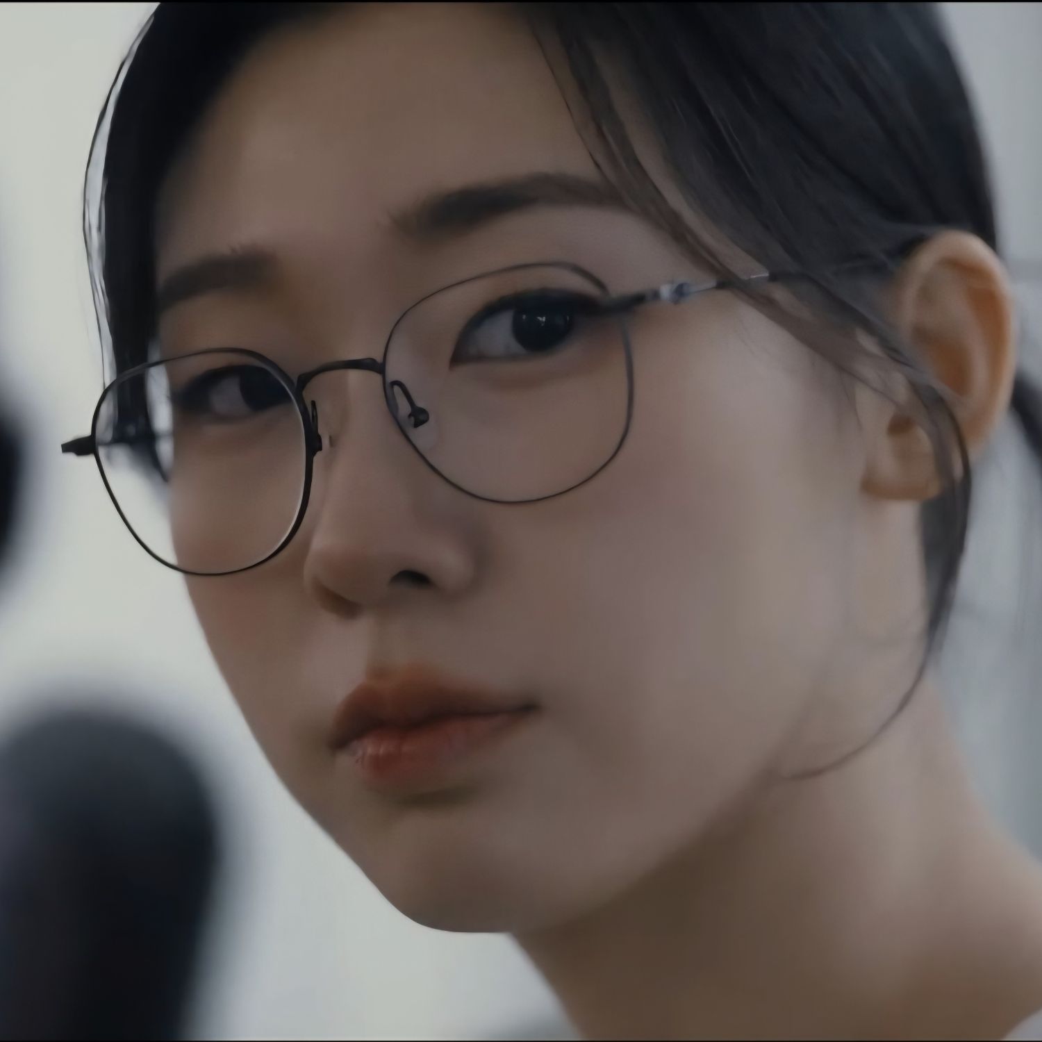 Behind-the-scenes cut of Han Yeji