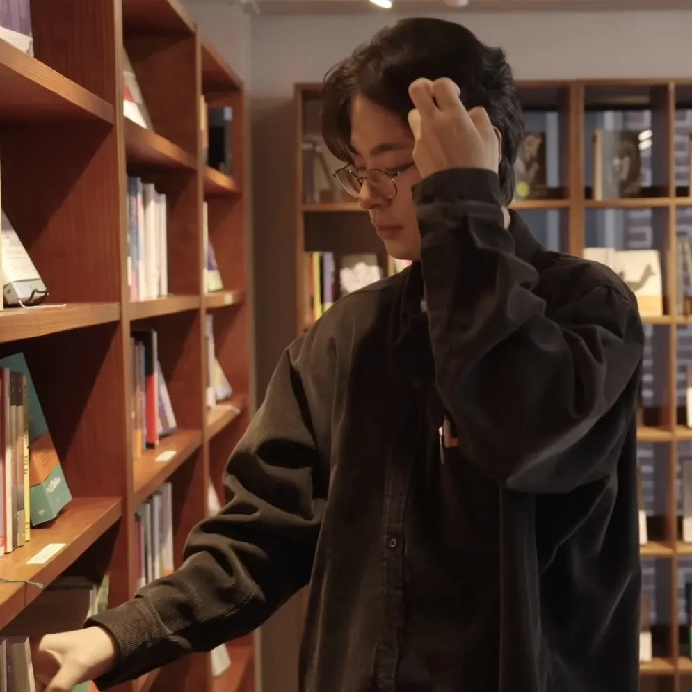 Latest photo of Park Jeongmin