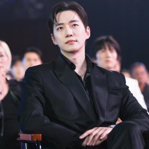 Foto kegiatan terbaru dari Lee Junho