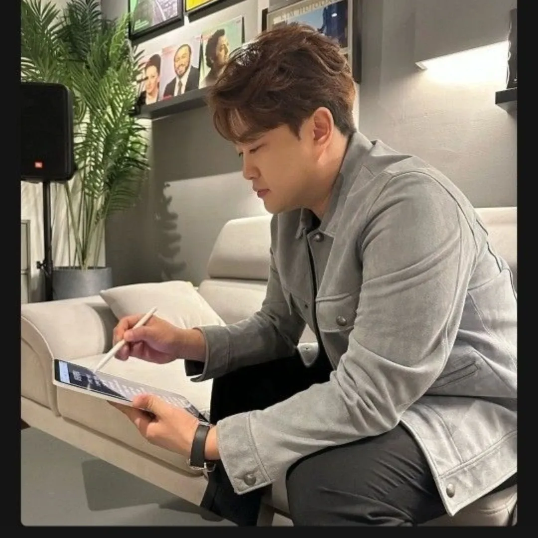 Recent activity shot of Kim Hojoong