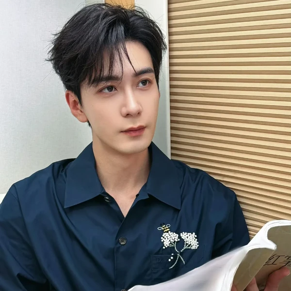 Today’s standout profile photo of Chen Xingxu on Choeaedol Celeb