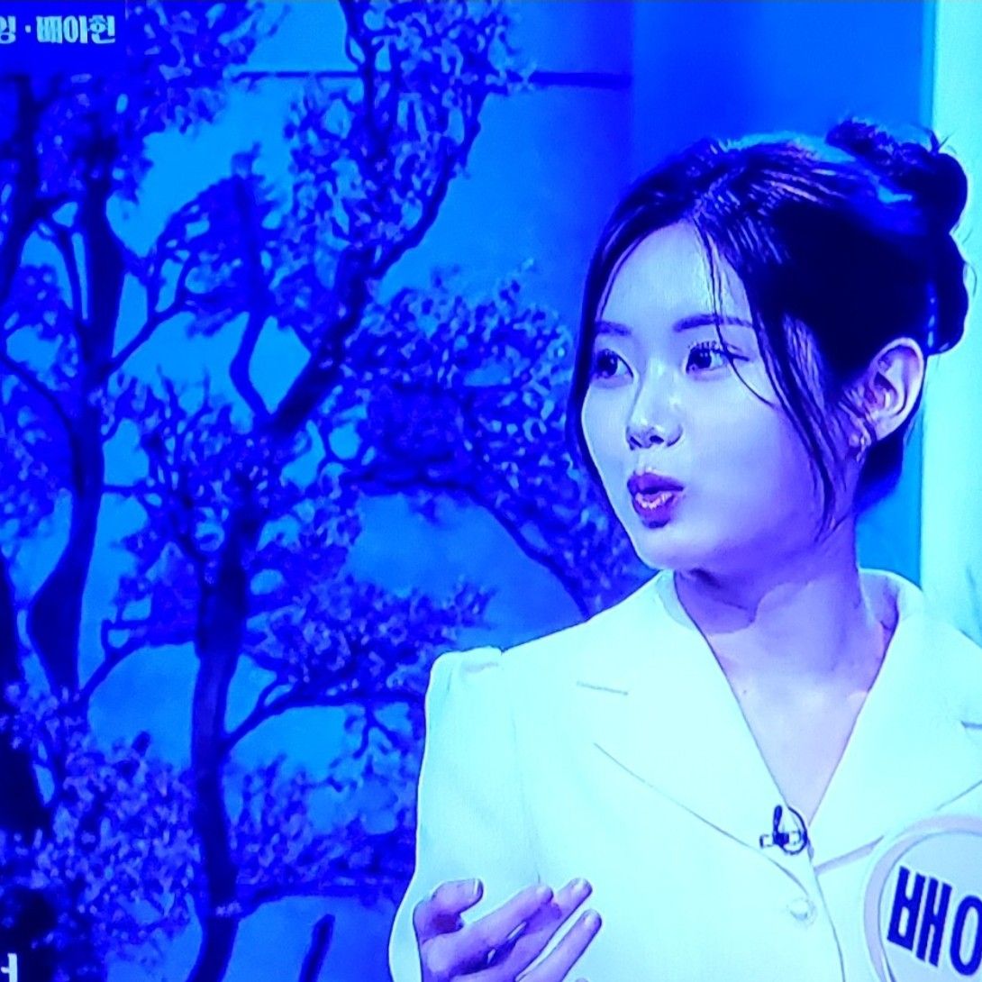 A moment captured by a fan of Bae Ahyeon