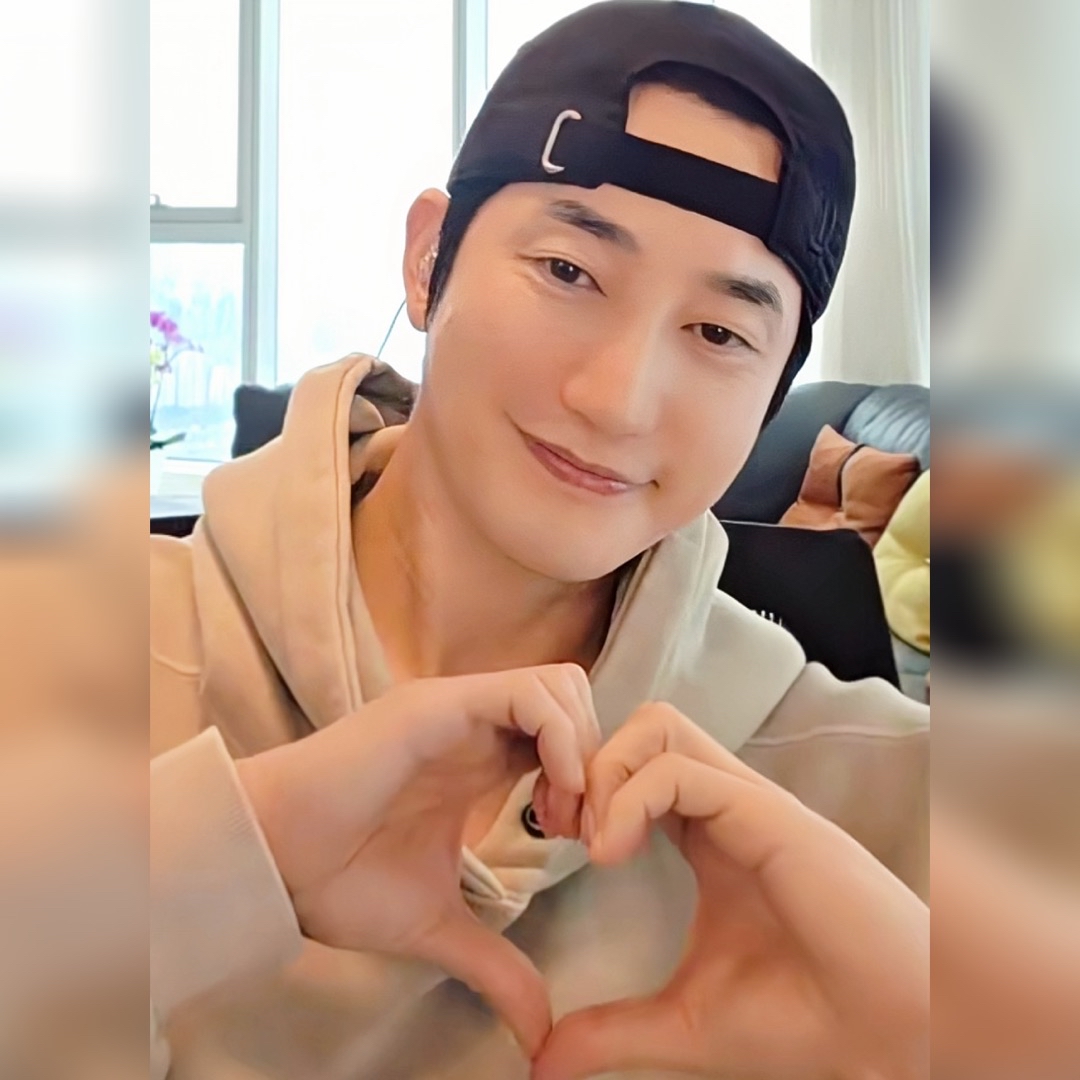 Behind-the-scenes cut of Park Sihoo