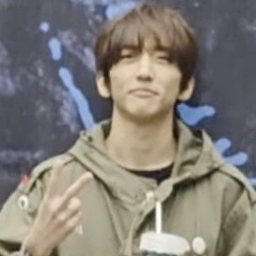 A moment captured by a fan of Lee Seungyoon